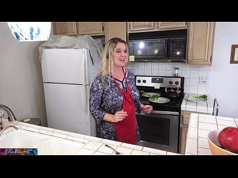 ❤️ Stepmom milking him in the kitchen before his date. ️ Just porn at en-gb.91sesex101.top ❌